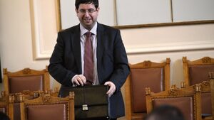 Кабинетът разпредели 260 млн. лв. за социални мерки и дългове към бизнеса