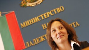 Едно наум: В спортното министерство вече чакат Красен Кралев