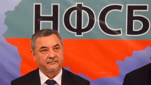 Оставката на Слави Бинев беше по съвест, обяви Валери Симеонов