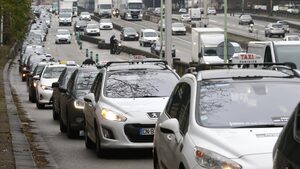 Франция забранява Uber от 2015 г.