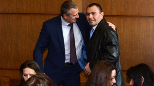 Бившият главен секретар на МВР обвини Христо Иванов и Радан Кънев, че "клатят държавата"