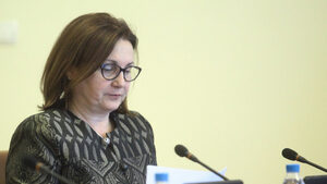 Рано или късно българските лични карти ще са с чип, смята Румяна Бъчварова