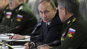 Какво прави руски военен ледоразбивач край Сирия
