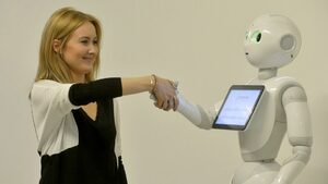 Foxconn замени 60 хил. служители с роботи