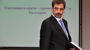 С продажбата на "Булгартабак" на Пеевски Борисов отървал държавата от скандала с контрабандата