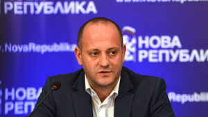 Има знаци, че след изборите олигархията е в победна позиция, заяви Радан Кънев