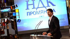 Като директор на НДК Мирослав Боршош е сключил договор с кантората на своя адвокат