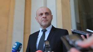 Цацаров: Ако принципалът на НДК е знаел за договорите, ще бъде обвинен. Томислав Дончев: Не съм знаел