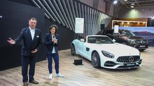 "Мерцедес" за над 400 хиляди лева може да се види на автосалона в София