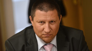 Водопадът и неговият директор