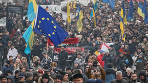 Няколко хиляди протестиращи поискаха оставката на украинския президент