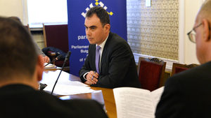 ПИБ потвърди пред парламента, че има интерес да финансира сделката за ЧЕЗ с 80 млн. евро