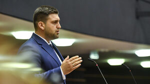 Андрей Новаков: Принципът "пари срещу законност" в бюджета на ЕС няма да засегне България