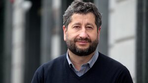 Премиерът да даде гаранции за разрешаване на кризата с Търговския регистър, поиска Христо Иванов