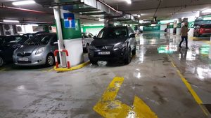 Некоректно паркиране в мола