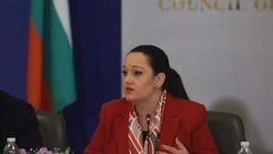 Павлова похвали скромността на чиновниците, участвали в европредседателството