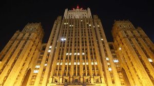 Русия и Великобритания ще започнат да възстановяват броя на дипломатите си от януари