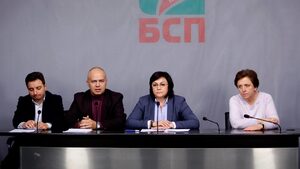 Корнелия Нинова настоява за оставки на министри заради хаоса с електронните винетки