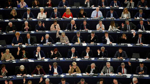 Санитарен кордон около крайнодесните: Европарламентът започва разпределяне на силите