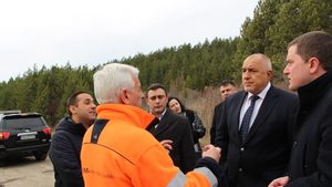Борисов получи обещания, че водната връзка за Перник ще е готова в срок
