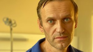 "Версия на Путин": Навални може сам да е взел "Новичок"