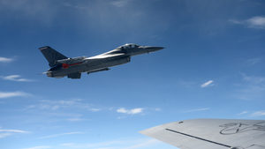 Намерението да се купят още F-16 трябва да се обмисли добре, смята командващият ВВС