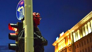 Около 200 души отбелязаха 150-ия ден на протести с хвърляне на тикви и шествие в София