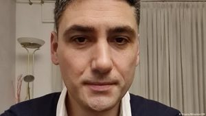 Българинът, който помогна да има секция за гласуване в Бон