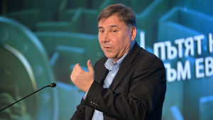 Иван Кръстев: Най-важно е изборите да бъдат проведени така, че всички да ги приемат за легитимни