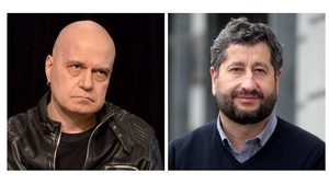 Слави Трифонов и "Демократична България" са първи политически сили в чужбина при рекордно гласуване