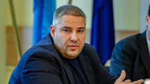 Адвокатът на най-младия подсъдим поиска да се гледат видеозаписите