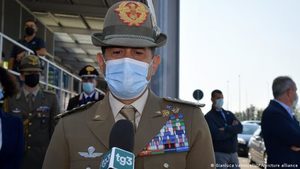 Генералът, който извърши чудеса: защо ваксинацията в Италия е толкова успешна