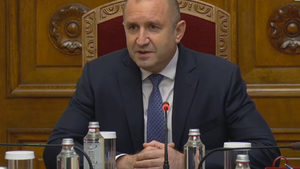 "Ще бъда критичен към всяко бъдещо управление": Консултациите на Румен Радев с ГЕРБ