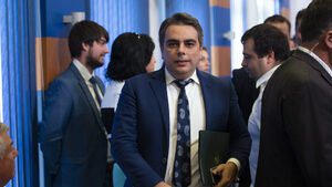 За какво кабинетът е похарчил 9 млрд. лв. за 9 дни