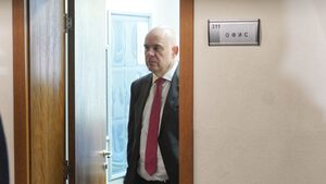 Прокурорът политик си тръгва