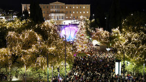 Снимка на деня: Коледа в Атина