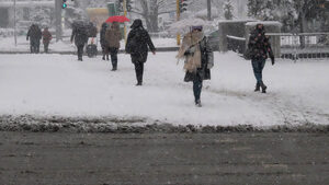 Червен и оранжев код е обявен за неделя в няколко области