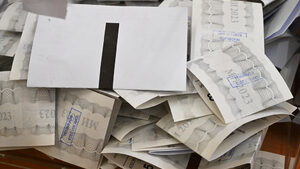 Един чувал с бюлетини може да прати Панагюрище на нови избори