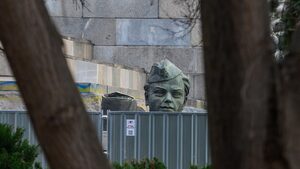 Николай Денков: Демонтажът на Паметника на съветската армия може да спре само временно