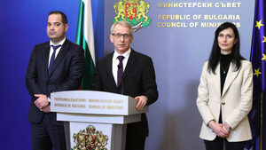 България иска през 2024 г. да договори дата за Шенген по суша, от март влиза по въздух и вода