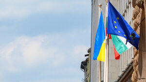 Ако не искаме да влезем във Века на войната, трябва да спрем Русия в Украйна