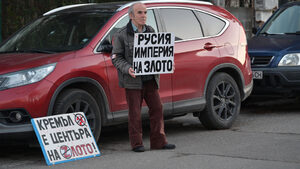 Смъртта на Навални мобилизира целия пропаганден арсенал на Кремъл