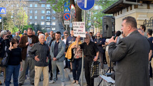 След "сглобката" протестът линее, а избирателната активност боледува