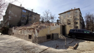 Собственик, съборил ценна сграда в София, получи заповед да я възстанови