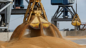 ЕС въвежда възпиращи митата върху вноса на зърно от Русия и Беларус