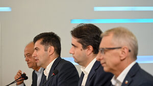 "Продължаваме промяната - Демократична България" призова за санитарен кордон около Пеевски