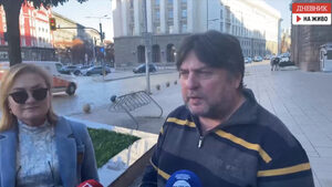 "Величие" внесе при президента 300 страници с доказателства за отнетите им гласове (видео)