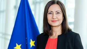 Илиана Иванова се връща в Люксембург за още 5 г.