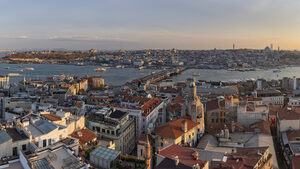 Хиляди пътници са блокирани на истанбулското летище "Сабиха Гьокчен"