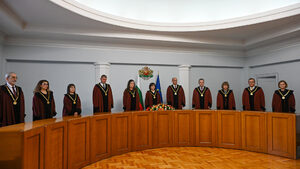 Конституционният съд обедини в едно дело исканията за касиране на изборите